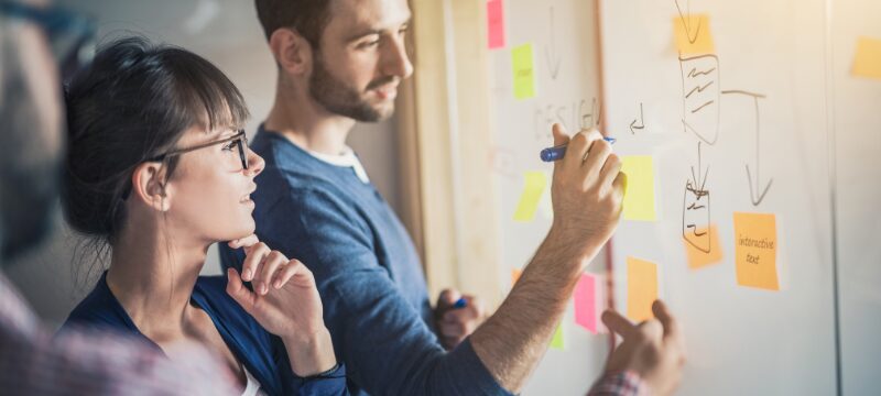 Welke dataverzamelingsmethode past bij je scriptie Lees alles over interviews enquêtes observaties deskresearch en data analyse